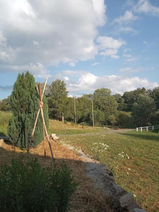 Maisonnette Chaleureuse De 35M2 Miremont  Екстериор снимка
